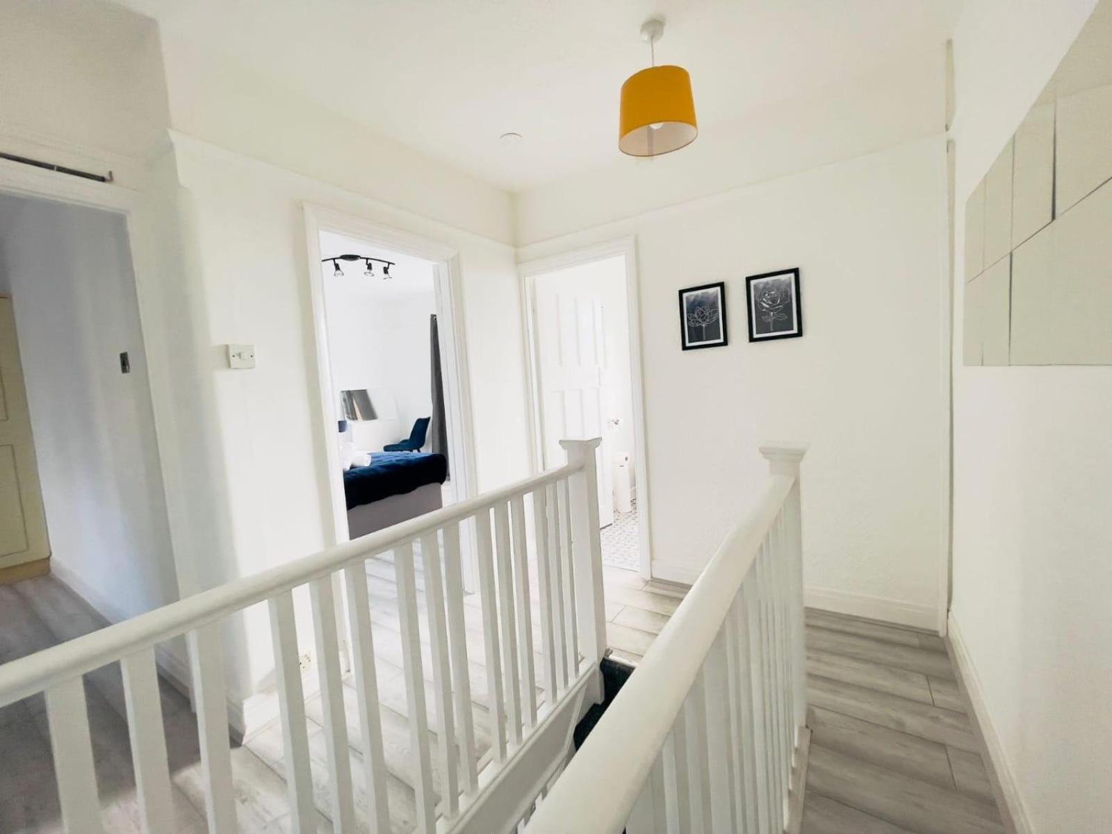 Sariyu Space Luton Hotel Luton  Kültér fotó