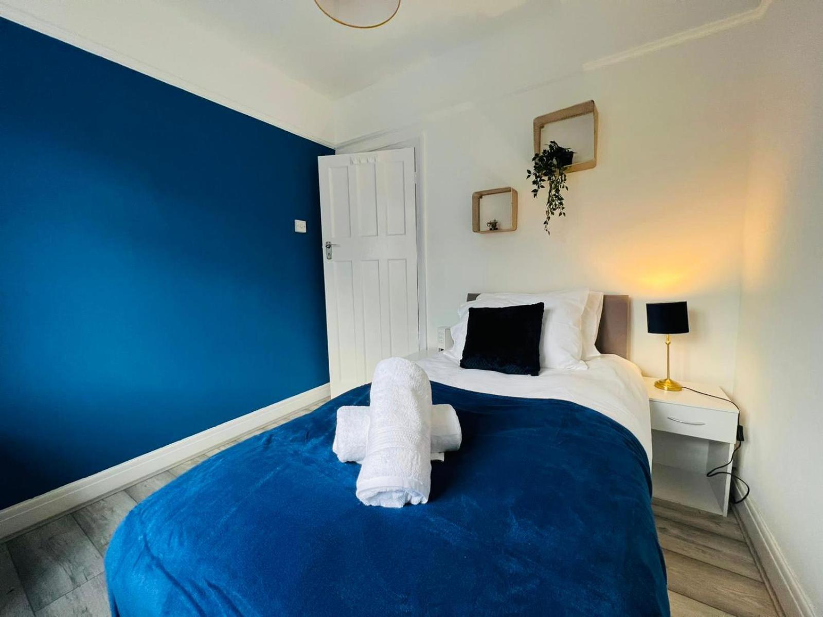 Sariyu Space Luton Hotel Luton  Kültér fotó