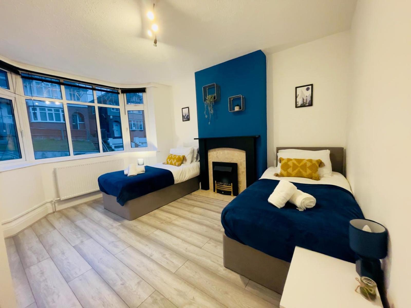 Sariyu Space Luton Hotel Luton  Kültér fotó