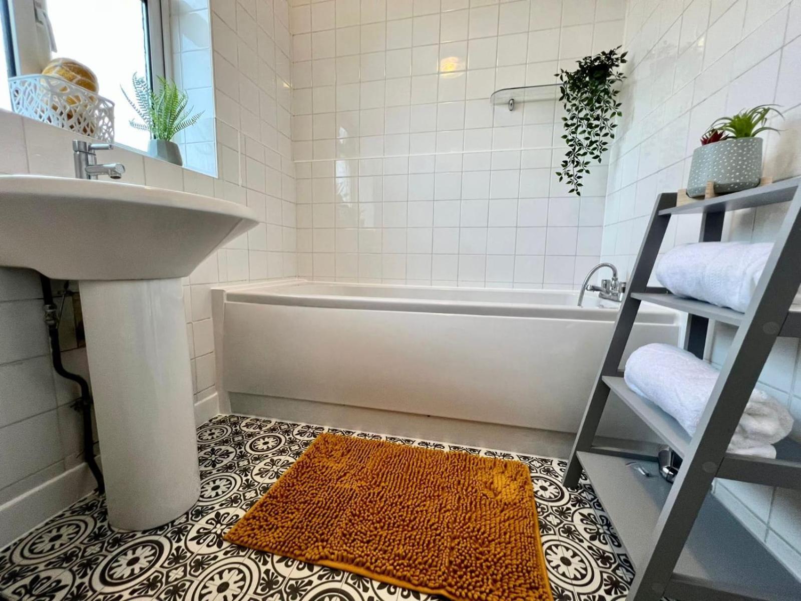 Sariyu Space Luton Hotel Luton  Kültér fotó